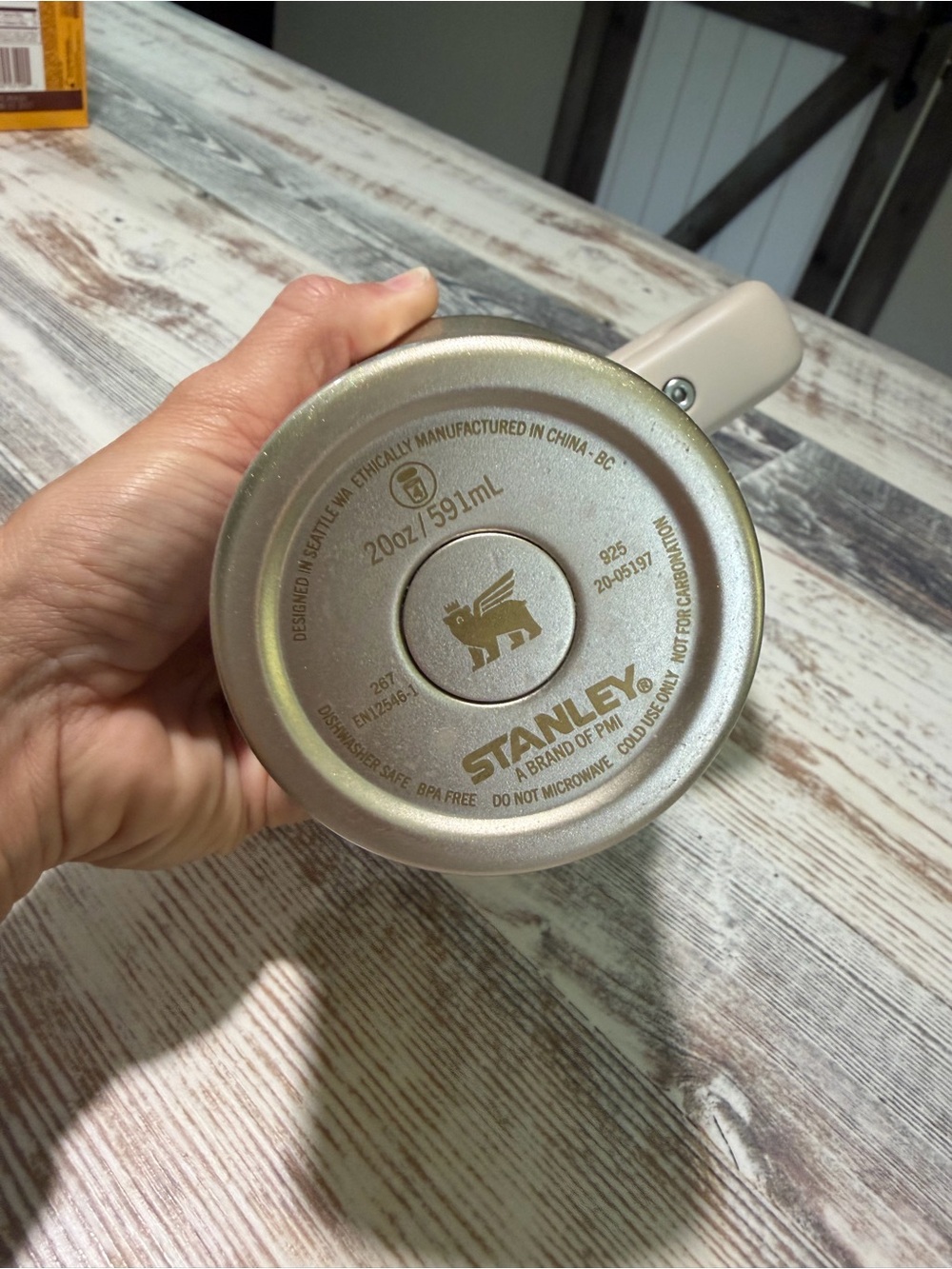 Stanley Insulated Travel Mug with Handle - Gold Accent - Picture 5 of 5